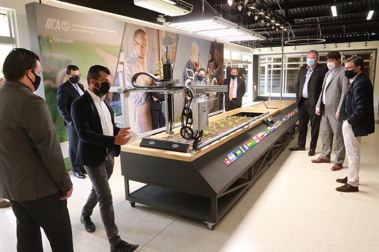 Visita Sec Fernando Schwanke ao IICA -  Foto Rafa Cartín Leiva 2.jpg