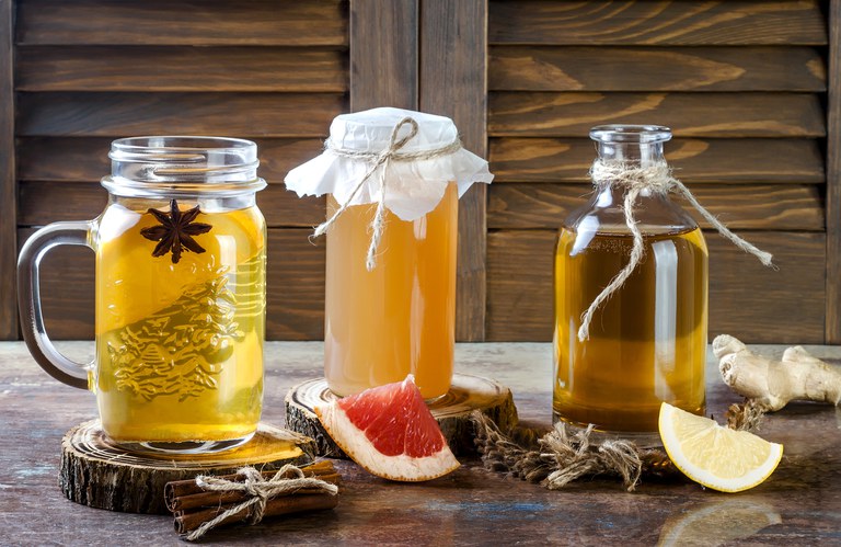 kombucha iStock-641308408.jpg