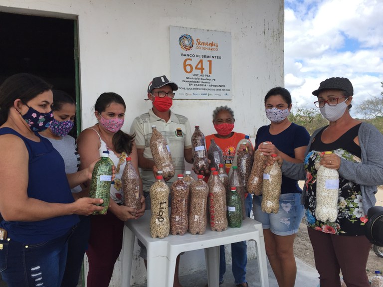 2 Rede de Bancos Comunitários de Sementes da Paixão - Foto Crédito para Emanoel Dias.JPG