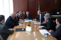 Produtores de fumo pedem apoio para adiar aumento de imposto do cigarro