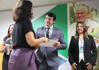 Servidores recebem certificado de curso sobre processo administrativo