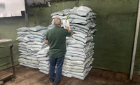 Fiscais apuram denúncias e autuam empresas por fertilizantes irregulares em SP
