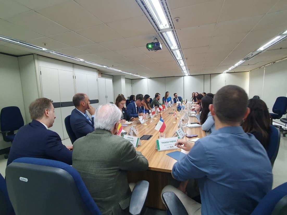 Reunião estratégica com adidos agrícolas e comerciais de 16 países e da Comunidade Europeia