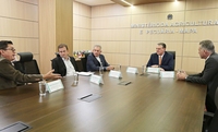 Fávaro recebe representantes do setor da borracha