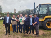 Mapa entrega retroescavadeiras a dez municípios gaúchos