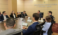 Ministro Carlos Fávaro dialoga com delegação russa no Mapa sobre o Fórum IMBRICS