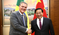 Ministro Fávaro se reúne com autoridades agrícolas na China
