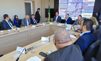 Ministros Carlos Fávaro e Renan Filho dialogam sobre obras logísticas para fortalecer o escoamento da produção