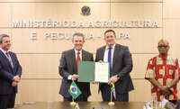 Ministro André de Paula firma memorando com a África do Sul para cooperação agropecuária