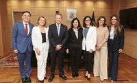 Ministro André de Paula recebe Mariangela Hungria e celebra reconhecimento internacional da ciência brasileira