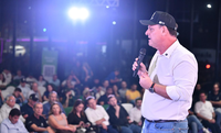 Ministro Carlos Fávaro participa da abertura do Show Safra 2026 em Mato Grosso