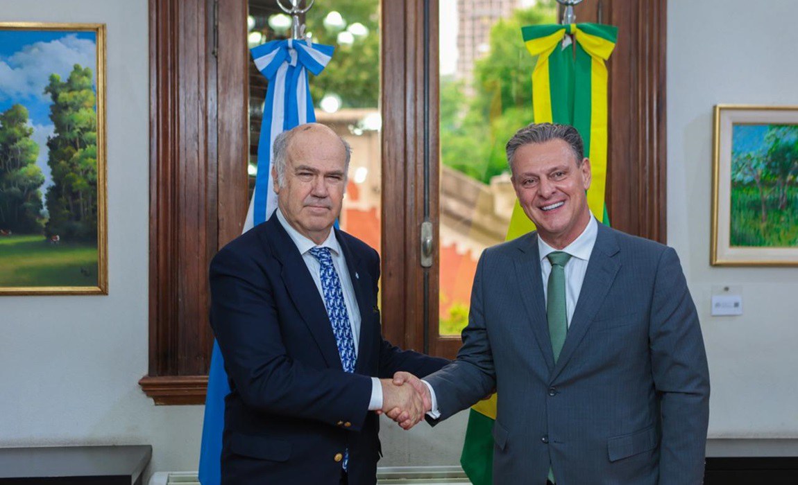 Acordo foi assinado pelo ministro da Agricultura e Pecuária, Carlos Fávaro, e pelo secretário de Agricultura, Pecuária e Pesca da Argentina, Sergio Iraeta, em Buenos Aires