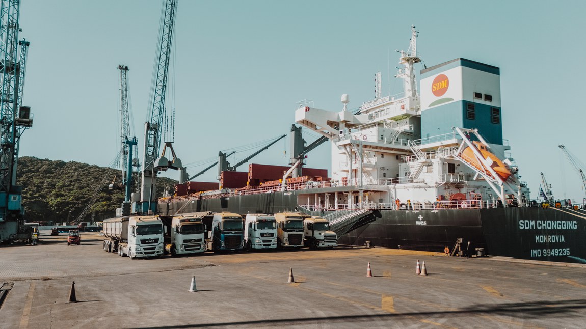 Primeiro navio partiu do Porto de Imbituba (SC) com cerca de 62 mil toneladas destinadas ao mercado chinês