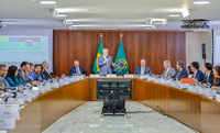 Fávaro participa da primeira reunião ministerial de 2024 com o presidente Lula