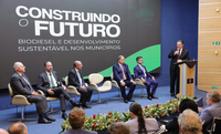 Fávaro participa de seminário para discutir a expansão do biodiesel nacional