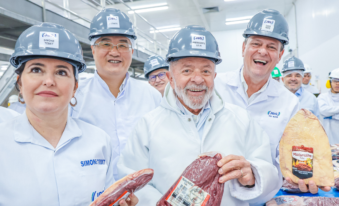 Em Mato Grosso do Sul, o presidente e o ministro da Agricultura e Pecuária visitaram uma das 38 plantas frigoríficas de carne recém-habilitadas para exportação para a China