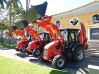 Mapa entrega retroescavadeiras a municípios do estado de São Paulo