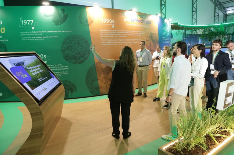 WhatsApp Image 2025-11-13 at 16.14.06 (1).jpeg