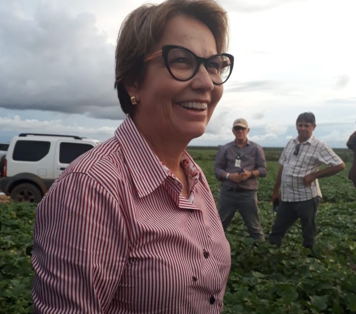 Tereza Cristina durante visita à fazenda Famosa, em Mossoró (RN).jpeg