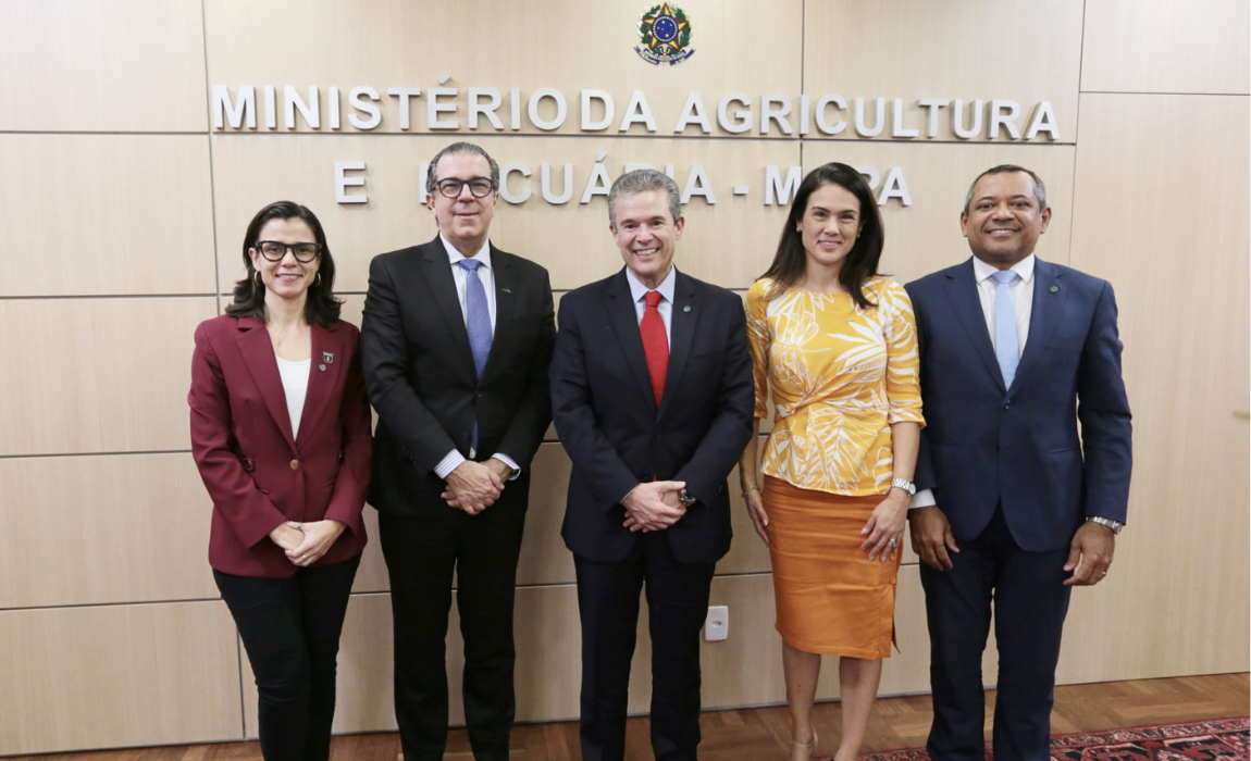 Reunião no Mapa destaca força da indústria de alimentos e sua conexão com o campo