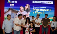 Ministro Fávaro entrega 132 chaves do Minha Casa, Minha Vida em Várzea Grande (MT)