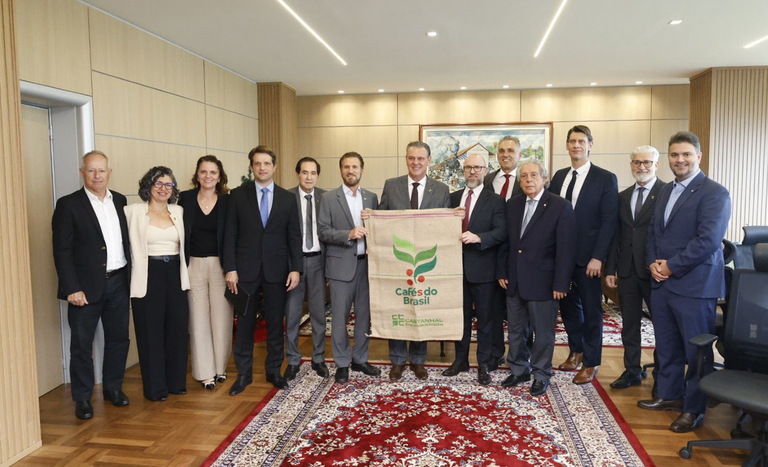 fÁVARO_café (3).png