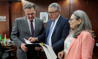 Ministros Fávaro e Padilha se reúnem para debater propostas para a recuperação de áreas degradadas