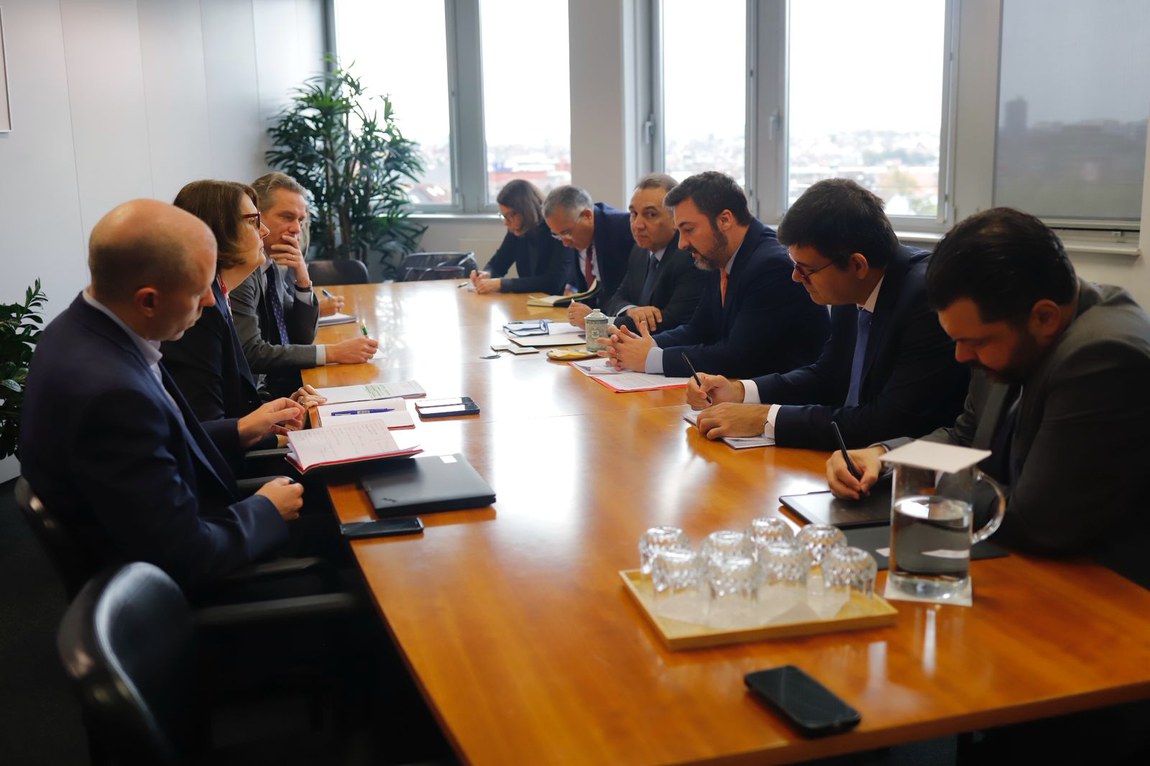 Delegação se reuniu com a DG AGRI, DG SANTE e DG TRADE; Brasil sugeriu avanços sanitários e regulatórios e propôs retomar diálogo SPS em nível político