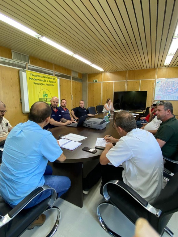 Foto_Reuniao_leite_2.jfif