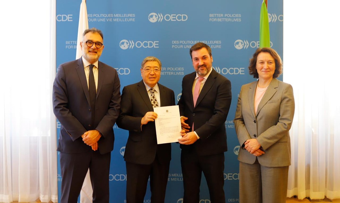 Brasil formaliza adesão a programa de pesquisa para agricultura sustentável da OCDE