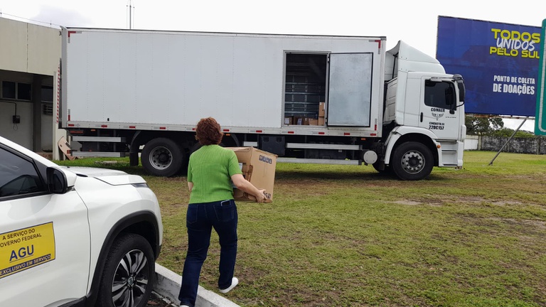 03.06.2024 - entrega doaçoes para o RS na base aérea do Recife (9).jpeg