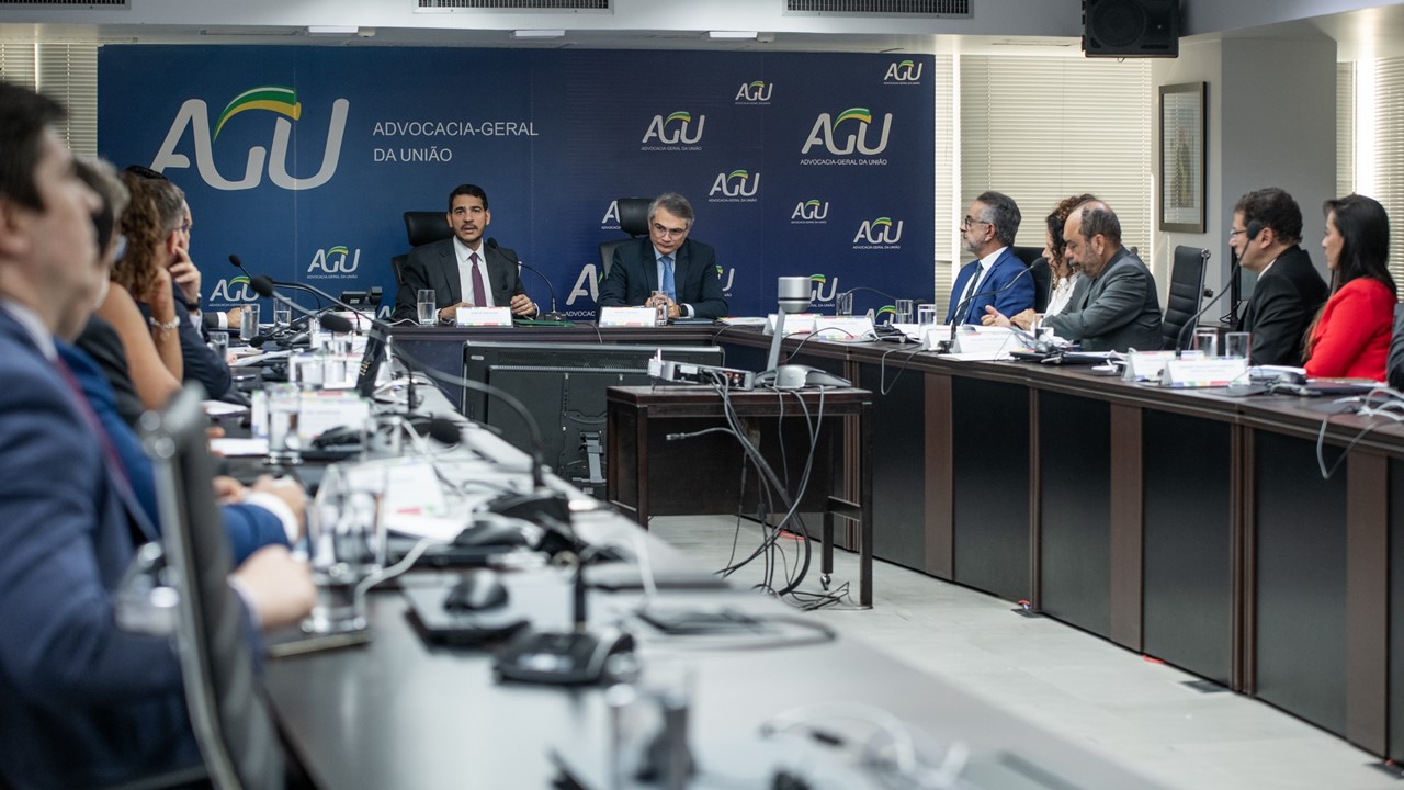 Democracia é melhor do que qualquer outra forma de governo, aponta pesquisa
