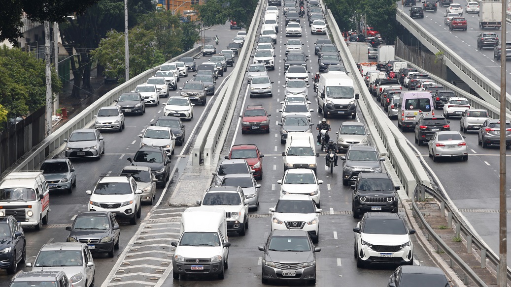 Justiça mantém novas regras para formação de motoristas