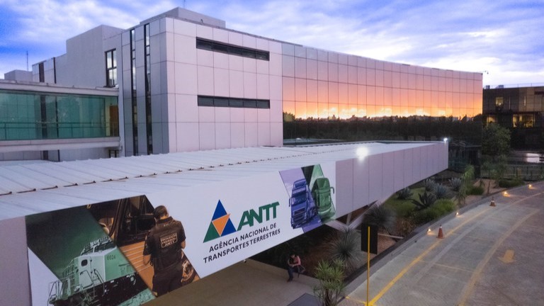 Justiça proíbe “fretamento colaborativo” em transporte de passageiros