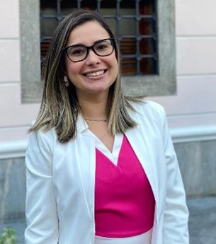 Virgínia Araújo de Oliveira