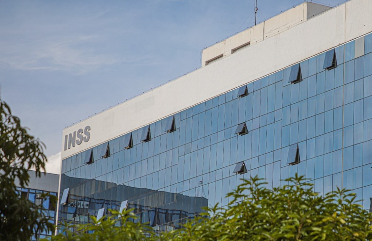 Acordo destinará imóvel do INSS para moradia popular no Recife
