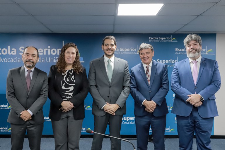 Advogado-geral da União defende importância do estudo do desenvolvimento para construção de país mais inclusivo