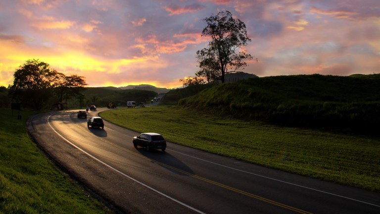 rodovia do aço.jpeg