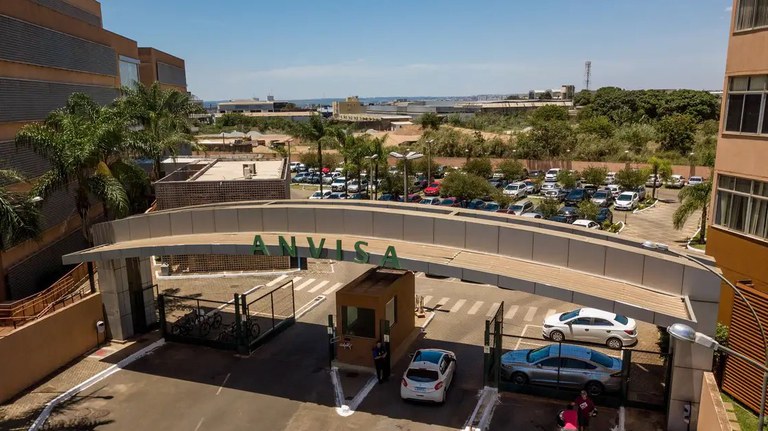 Anvisa-Rafa Neddermeyer-Agência Brasil.jpg