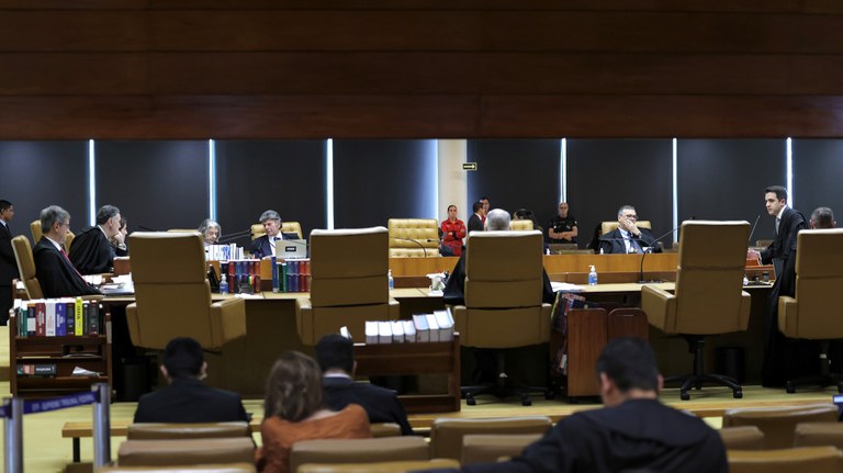 ABUSO DE AUTORIDADE.jpg