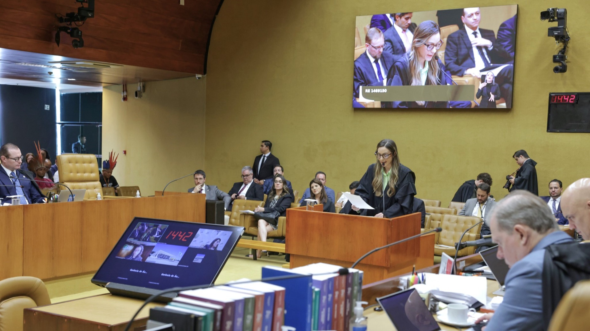 Em julgamento no plenário do Supremo Tribunal Federal , ministros discutem tese que poderá contribuir para a sustentabilidade nos sistemas públicos previdenciários no longo prazo