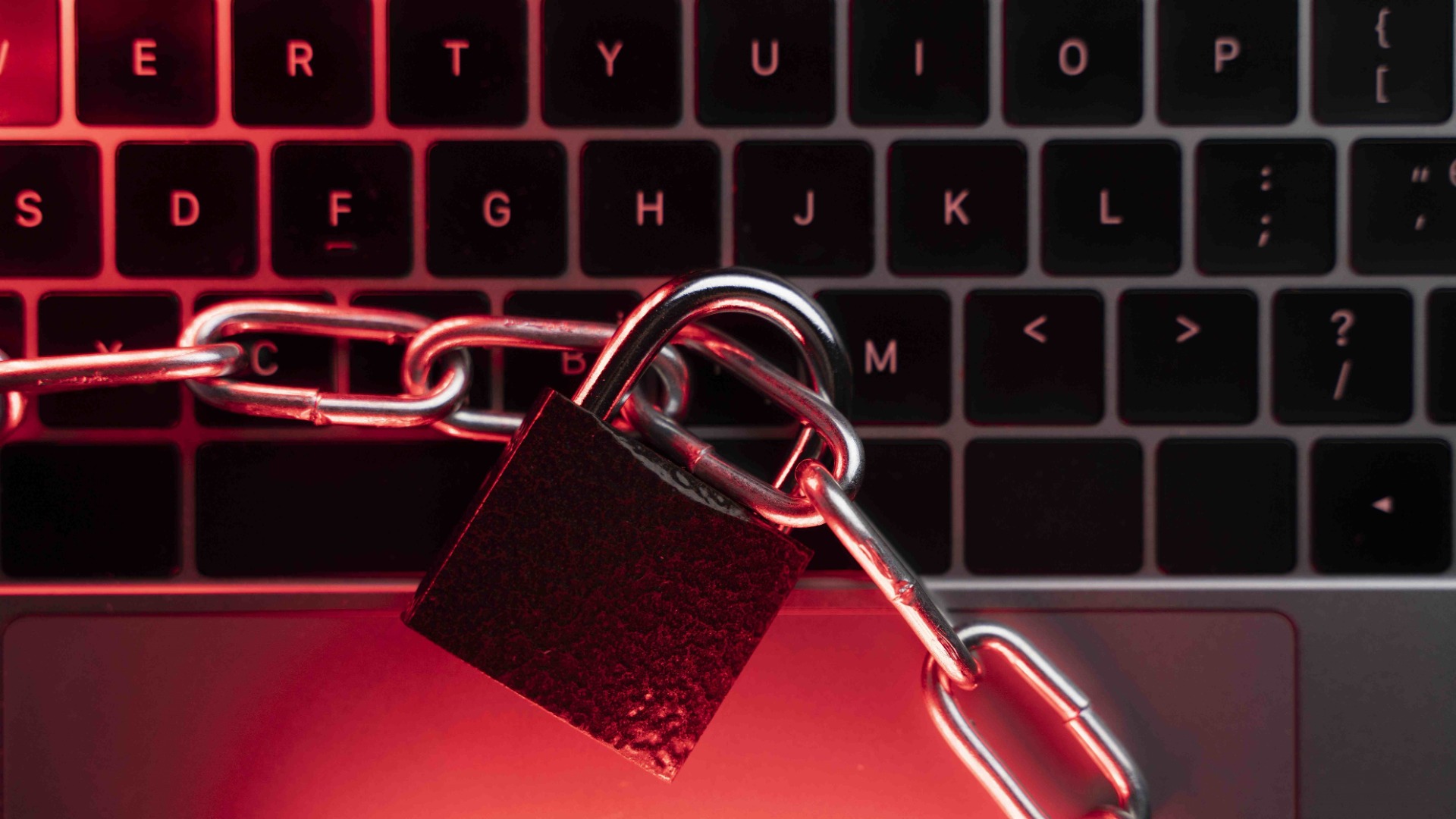 Criminosos anunciavam vagas falsas a profissionais da educação para captar dados pessoais e receber dinheiro por Pix