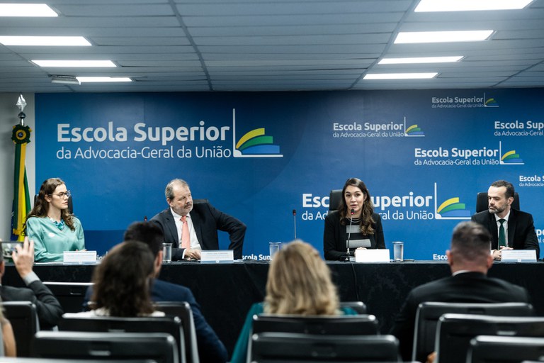 AGU e MPT debatem atuação conjunta para promover segurança e saúde do trabalhador