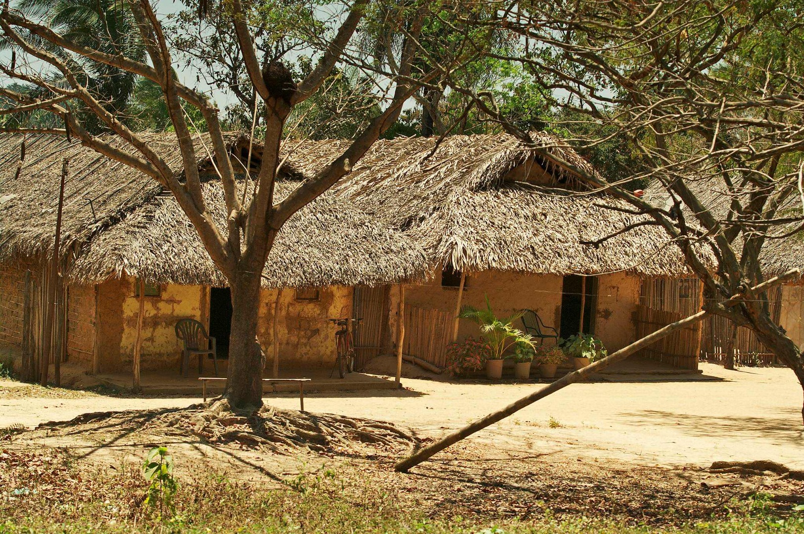 Casas_de_taipa_no_Maranhão_deltafrut - Flickr, CC BY 2.0.jpg