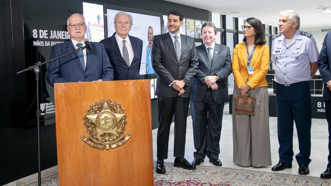 Tribunal inaugurou exposição e exibiu documentário em homenagem a servidores que trabalharam na reconstrução do edifício-sede