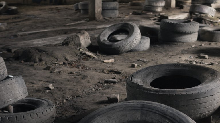 pneus usados-Freepik-3.jpg