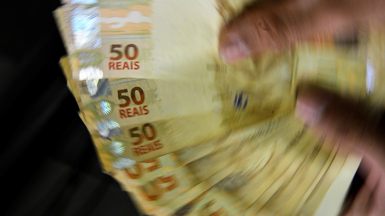 planos economicos.jpg