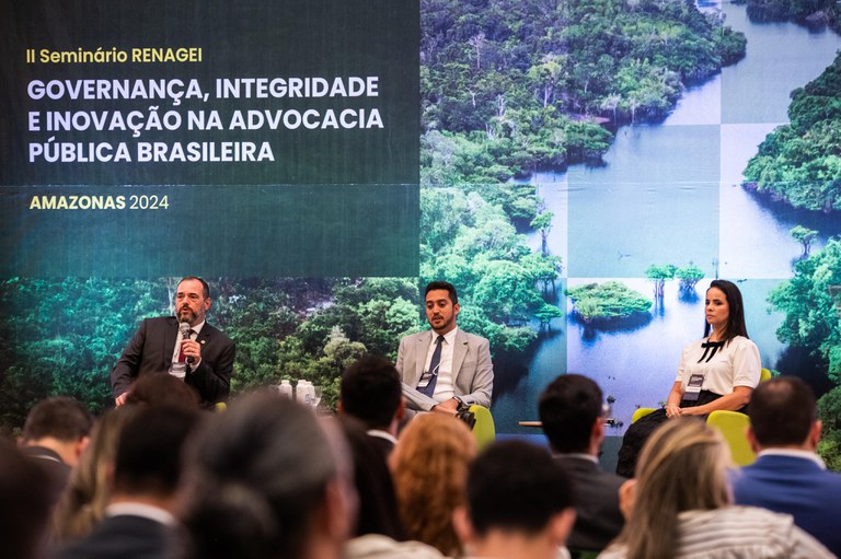 O procurador federal e consultor jurídico do Ministério da Ciência, Tecnologia e Informação, Leopoldo Muraro, participa de painel