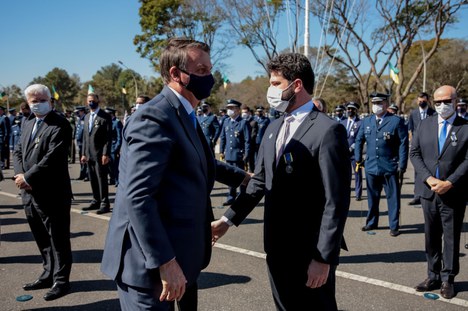 O Presidente da República e o Chefe de Gabinete do Advogado-Geral da União Rodrigo Hauer