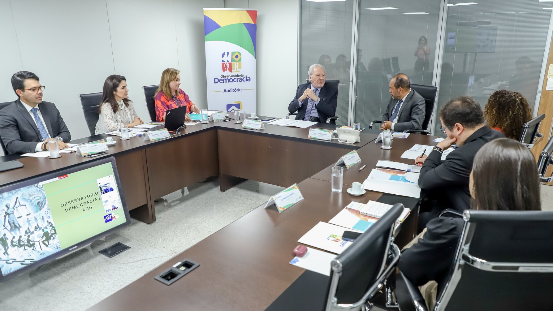 Grupo criado pela AGU vai produzir documento que auxilie eleitores e instituições a se precaverem contra desinformação